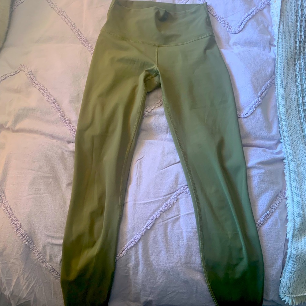 Lululemon wunder under sculpt size 2